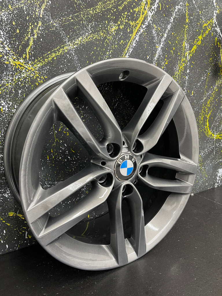 GENUINE BMW 1/2/3/4 SERIES F30 F31 F32 18” 400M ANTHRACITE ALLOY WHEELS 7845880