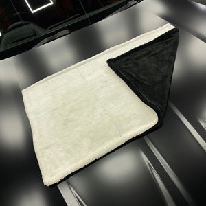 Black and white twisted loop microfibre drying towel